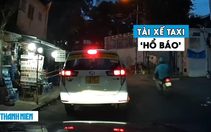 Tài xế taxi dừng đỗ ‘vô tội vạ’ trên phố, còn chửi người khác khi bị nhắc