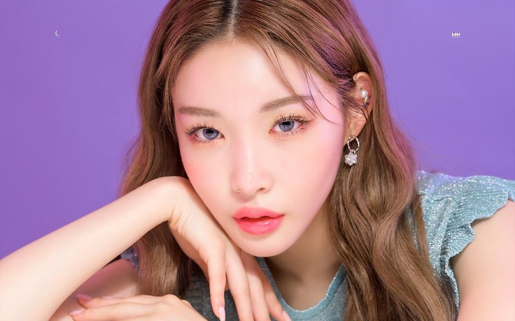 Chungha tự cách ly sau khi 2 nhân viên trong ê-kip nhiễm Covid-19