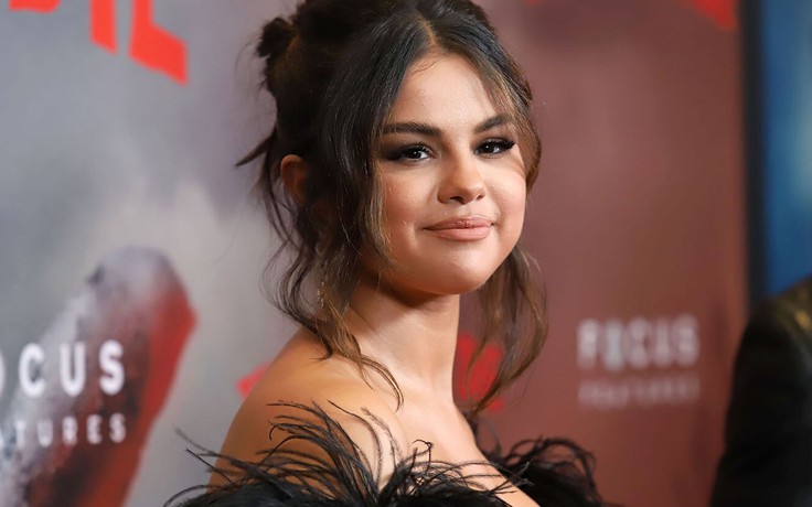 Selena Gomez cân nhắc nghỉ hát vì không được đánh giá cao