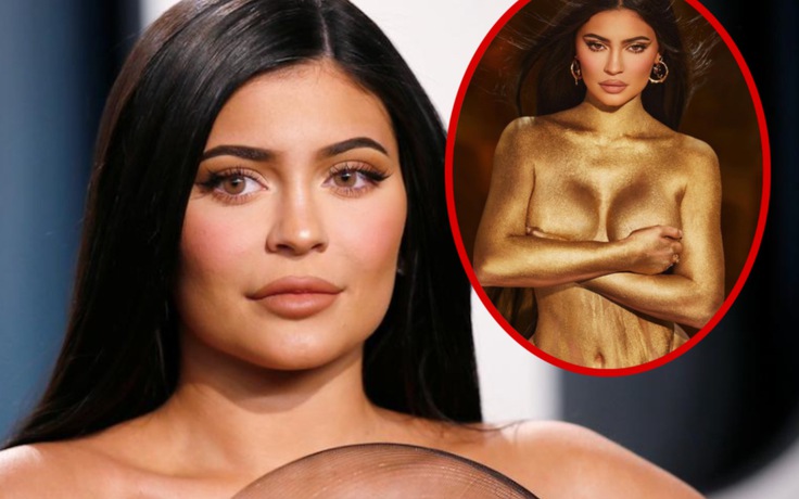 Kylie Jenner tung ảnh bán nude 'dát vàng' mừng tuổi mới