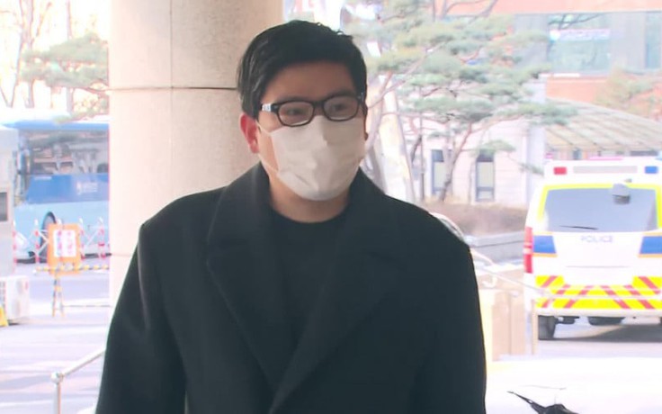 Nhạc sĩ tạo hit cho BTS lãnh án tù vì quay lén phụ nữ