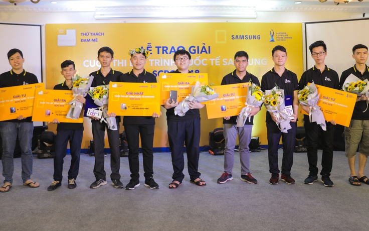 Sinh viên Việt Nam tạo kỳ tích tại cuộc thi lập trình quốc tế SCPC 2018