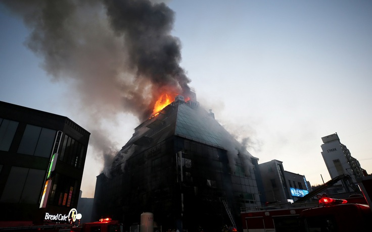 Cháy tòa nhà cao tầng ở Hàn Quốc, 18 người chết