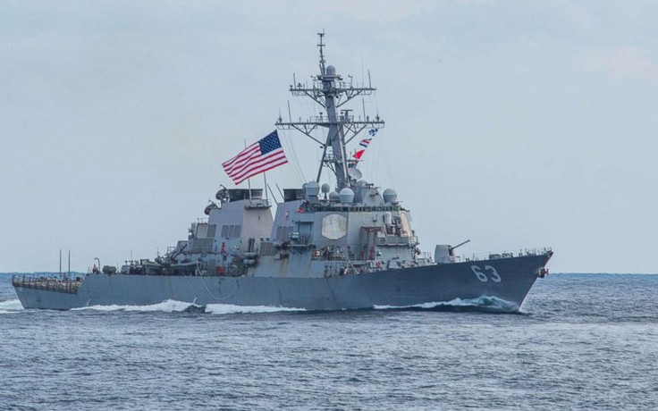 Hai tàu hải quân Mỹ đi qua eo biển Đài Loan