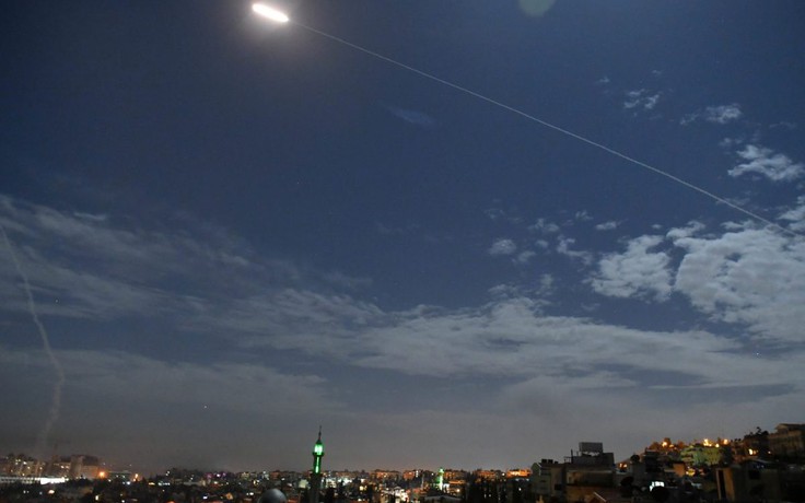 Israel không kích, Syria 'tiêu diệt hầu hết' tên lửa