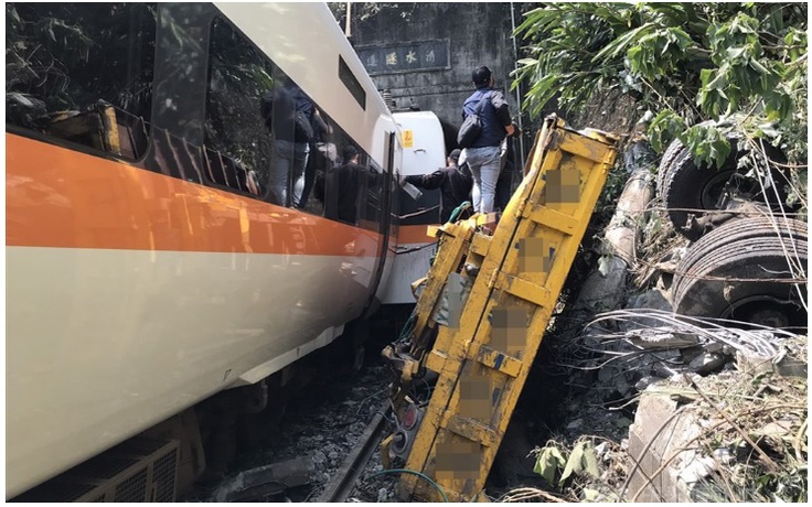 Một người Việt bị khởi tố trong thảm họa tàu hỏa ở Đài Loan