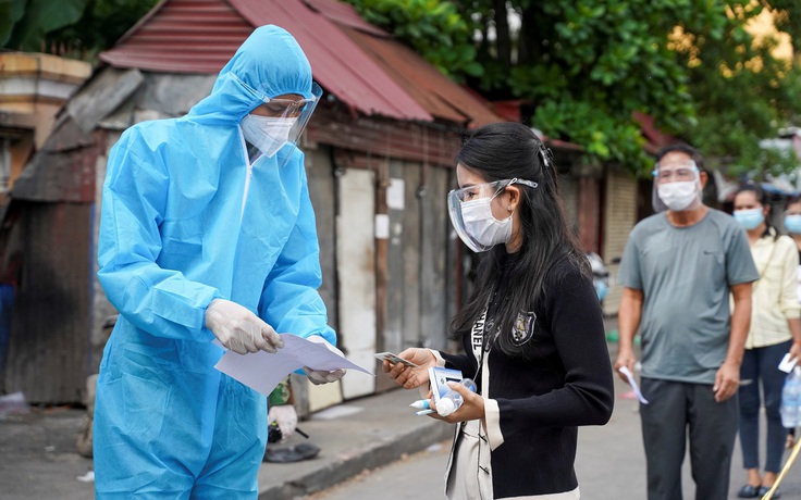 Số ca nhiễm Covid-19 cao kỷ lục, Campuchia cấm báo chí đưa tin từ ‘vùng đỏ’