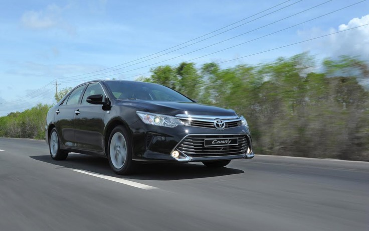 Toyota nâng cấp Camry tại Việt Nam, giá quay đầu giảm nhẹ