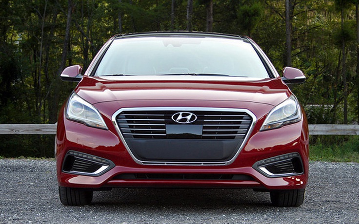 Hyundai Sonata 2016 ra mắt, cạnh tranh cùng Toyota Camry