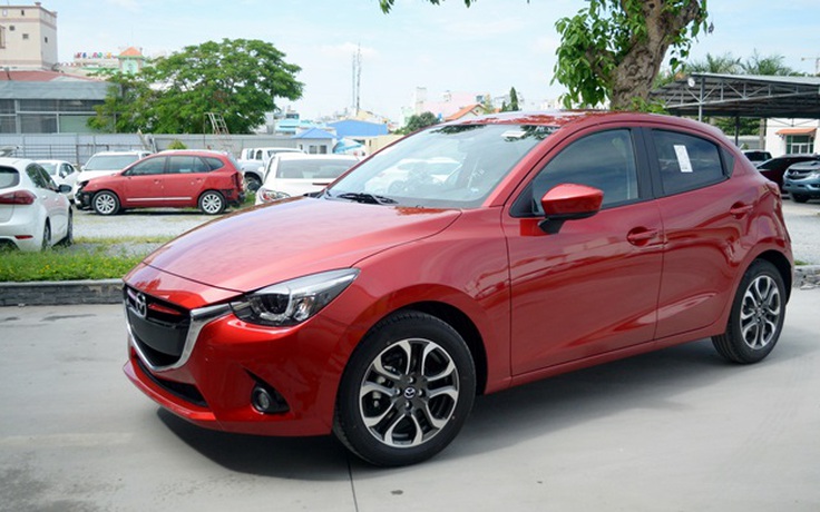 Mazda2 mới tại Việt Nam: Đắt xắt ra miếng