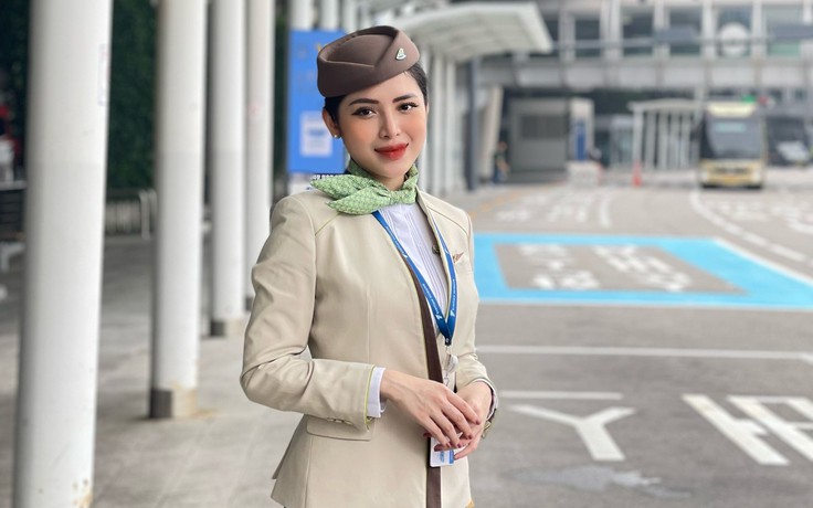 Nữ tiếp viên hàng không vạn người mê là ai?