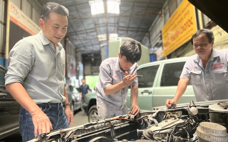 Từ cậu bé bụi đời, lang thang đánh nhau trở thành ông chủ garage ở TP.HCM có khó không?