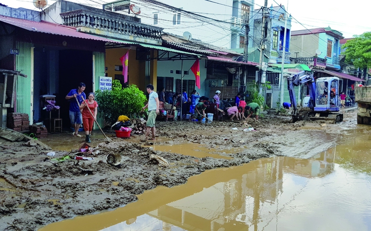 Yên Bái ngổn ngang sau lũ dữ