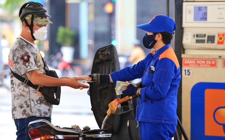 'Ghìm' bão giá xăng, Bộ Tài chính đề xuất giảm hàng loạt sắc thuế