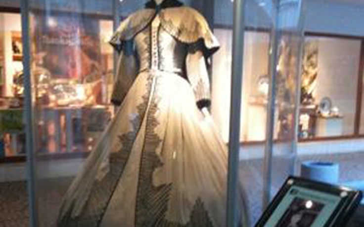 Áo đầm của Scarlett O’Hara giá 137.000 USD