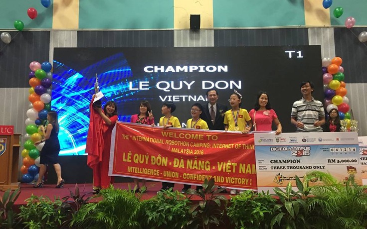Việt Nam giành hai chức vô địch cuộc thi Robothon quốc tế tại Malaysia