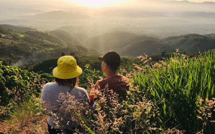 Xa Sài Gòn ngột ngạt, lên non ta ngắm mây trời