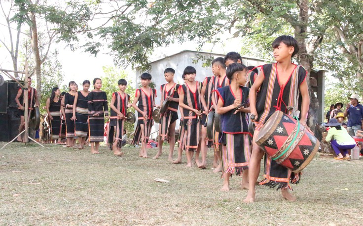 Để tiếng chiêng ngân mãi giữa đại ngàn