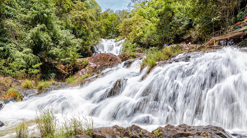 Những thác nước mát rượi, tuyệt đẹp tại Lâm Đồng