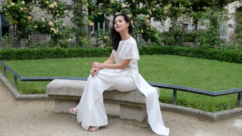 Mẫu áo dài cách tân nào 'đắt hàng' dịp du xuân?