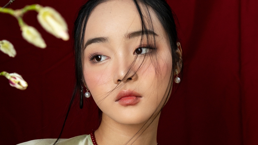 Áo dài 2026, giữ hồn Việt trên nền lụa xưa