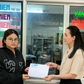 Trao hơn 107 triệu đồng bạn đọc giúp đỡ người phụ nữ khốn khổ