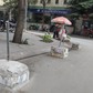 Xây ụ bê tông lấn đường, gây nguy hiểm