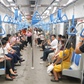 Metro số 1 ngày đầu vận hành: Đón khách phương xa, du khách Úc cũng xếp hàng trải nghiệm