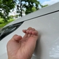 Vì sao người mua ô tô cũ thường dùng tay gõ nhẹ vào thân xe?