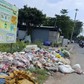 Rác tràn lan gây ô nhiễm đường phố