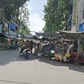 Buôn bán lấn chiếm lòng lề đường