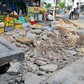 Thi công vỉa hè quá lâu, ảnh hưởng người dân