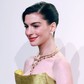 Vẻ đẹp trẻ trung, quyến rũ của Anne Hathaway ở tuổi 43