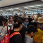 Đông nghịt người đi metro xem diễu binh, diễu hành