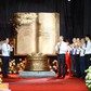 Tổng Bí thư Tô Lâm tặng tác phẩm 'Việt Nam - những trang sử vàng' cho Khu di tích Kim Liên