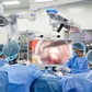 Robot AI và những ca mổ cột sống cam go cứu người bệnh thoát liệt