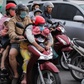 4 trường hợp xe máy chở hai người không bị phạt?