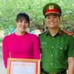 Cô giáo Nam Định lao xuống sông cứu nữ sinh đuối nước nhận 'mưa' giấy khen