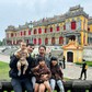 Cha mẹ tự tổ chức tour nghỉ hè cho con