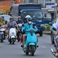 Tài xế công nghệ TP.HCM cân nhắc mua xe điện: Xe xăng đang chạy xử lý thế nào?