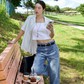 Quần jeans ống rộng là xu hướng denim mùa thu 2025