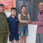 Học sinh lớp 6 nhặt được ví tiền, cùng gia đình trả lại cho người đánh rơi