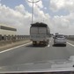 Tài xế ủng hộ cấm xe tải đi làn trái, 'dẹp nạn' dàn hàng trên cao tốc