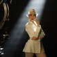 Jennifer Lopez 'phục thù' sau thất bại trong âm nhạc