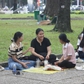 Làm gì nếu giao tiếp cứ bị chê... nhạt?