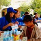Cho đi yêu thương - nhận lại nụ cười