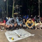 Bắt quả tang 28 người đánh bạc ở khu đất trống, do 'Vủ buôn' tổ chức