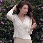 Cardigan vẫn được yêu thích giữa vòng xoay của các xu hướng mới