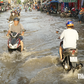 Sông Sài Gòn triều cường vượt lịch sử, chiều nay tiếp tục tăng