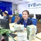 Dòng tiền tiếp tục chảy vào ngân hàng